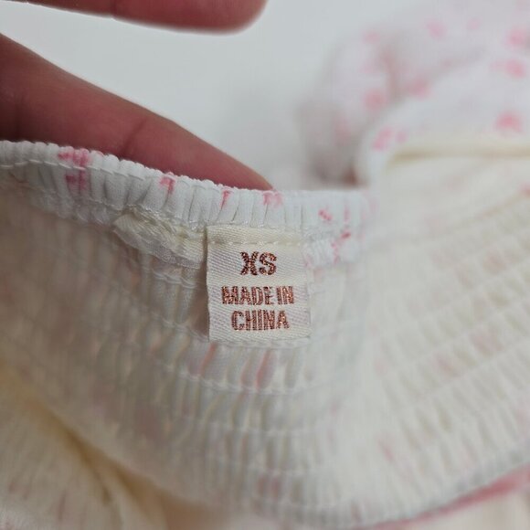 Vintage Y2K 90s Prairie Cottagecore Pink Wihte Floral Smocked Cropped Top - Picture 10 of 11